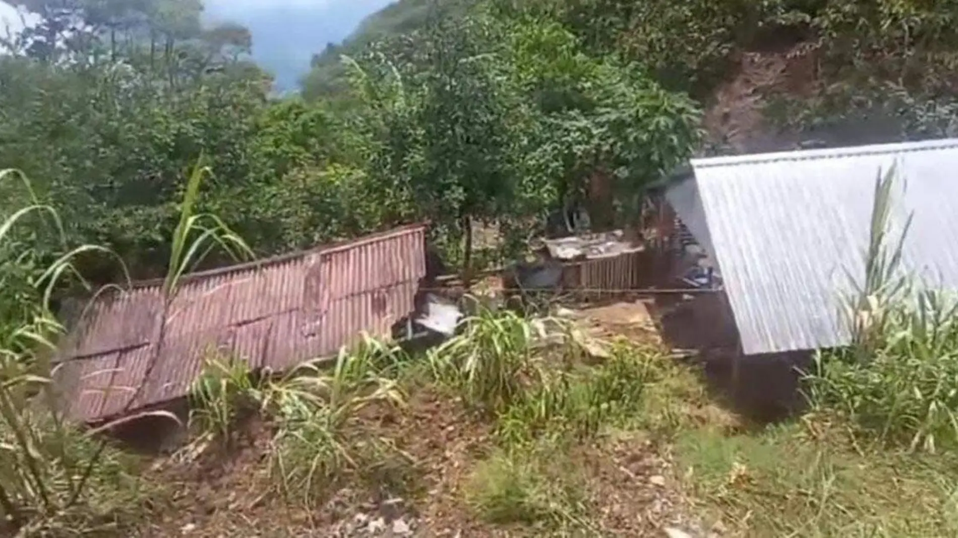 Un muerto y seis personas lesionadas es el saldo que dejaron las lluvias de las últimas horas en San Sebastián de Tlacotepec